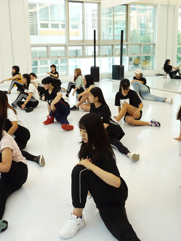 Acampamento de Verão para Adolescentes K-pop na Coreia do Sul 2025