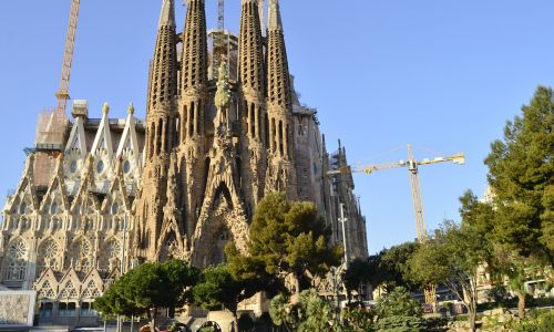 Hospedagem em Casa e Imersão Escolar na Espanha 