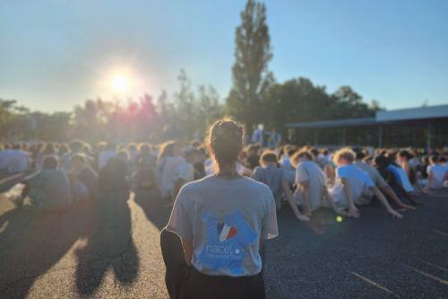 ¿Qué hace que los campamentos de verano deportivos en Francia sean tan únicos? Una entrevista con el Director del Campamento