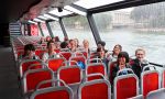 Cursos de francés para jóvenes en París- en el río Sena